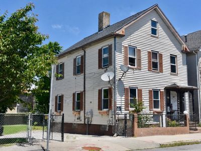 Property at 127 Grinnell St, New Bedford, MA