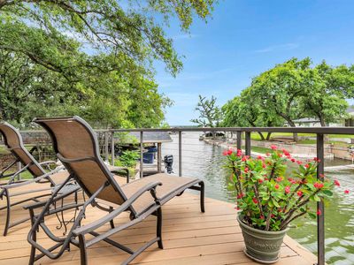 1122 Hill Circle East Drive