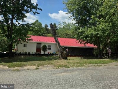 702 Dollar Ln