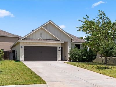 607 S Tecate Dr