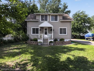 34718 Cherry Hill Rd