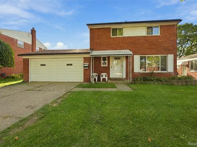 Property at 29615 Roan Dr, Warren, MI