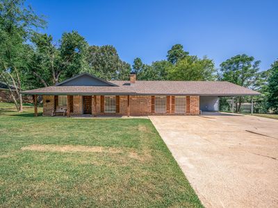 2104 Woodbine Dr