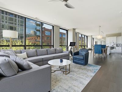 250 W Spring St Unit 326
