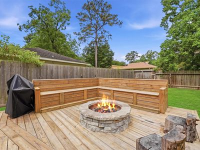2051 Shadow Rock Dr
