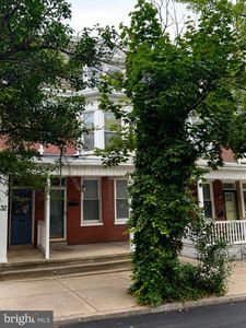 34 N Albemarle St