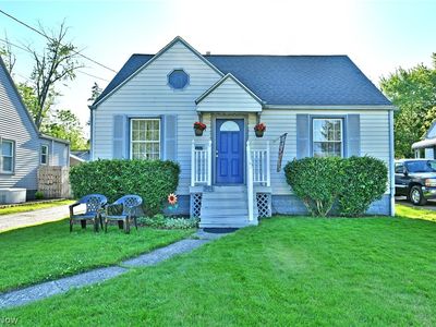 394 Meadowbrook Ave SE