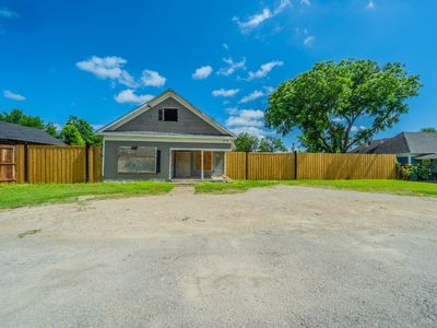 Property at 122 W Grand Prairie Rd, Grand Prairie, TX