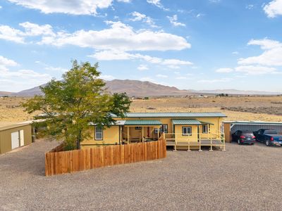 4555 Paradise Ranchos Dr