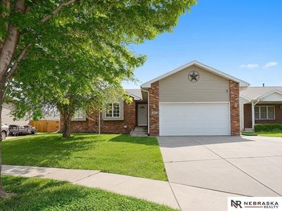 1601 Blackhawk Cir
