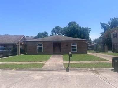 10200 Flossmoor Dr