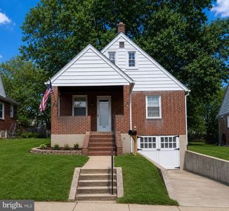 104 W Elm Ave