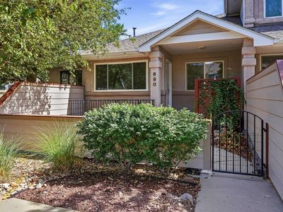 690 Ridgeview Dr