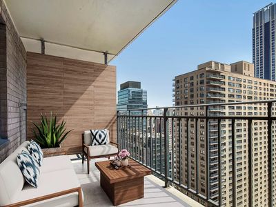 165 W End Ave APT 25E