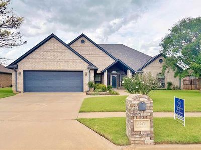 1424 NE Independence Ave