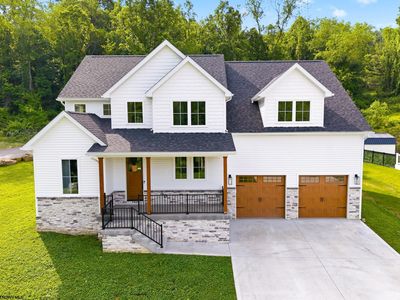 201 Farm Brook Ln