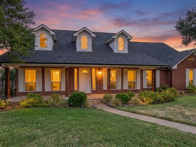 102 Fairway Ln