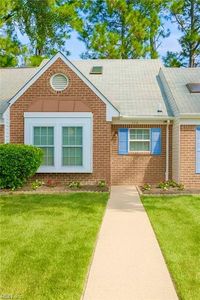 628 Hollomon Dr