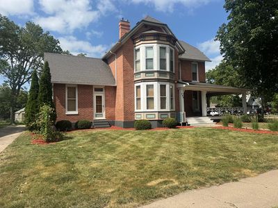 304 W Main St