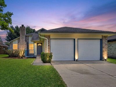 3311 S Briar Knoll Dr