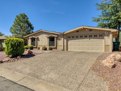 206 N Whiting Dr