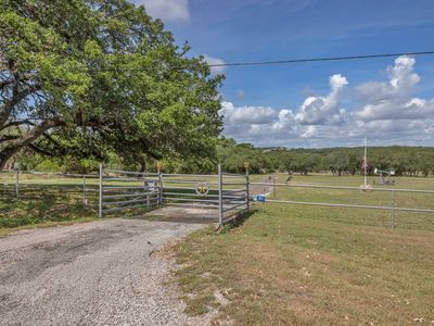 1912 US-281 S Highway