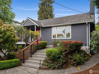 4732 45th Avenue NE