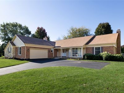 650 Oakwood Ct