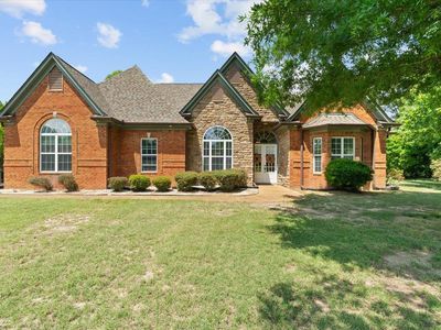 600 Woodsedge Dr