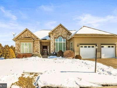 153 Laura Ln