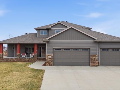 711 47th Ave W