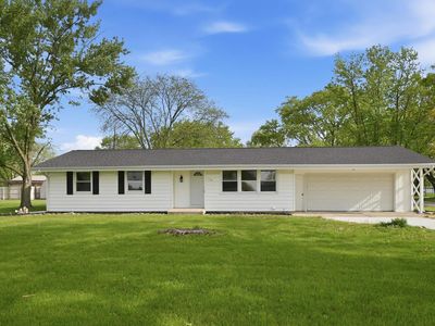 1105 W Main St