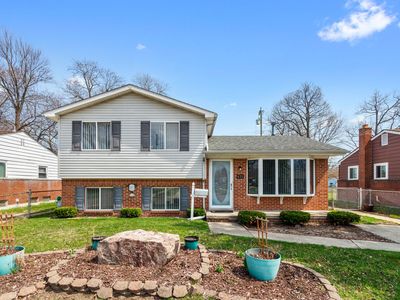 635 Hecht Dr