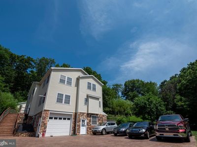690 Allendale Rd