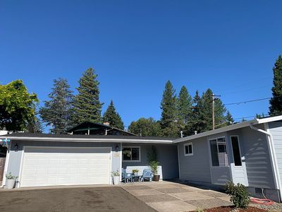 1946 NW Avoy Ct