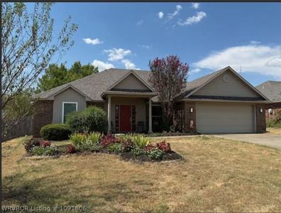 1037 Maple Ridge Dr