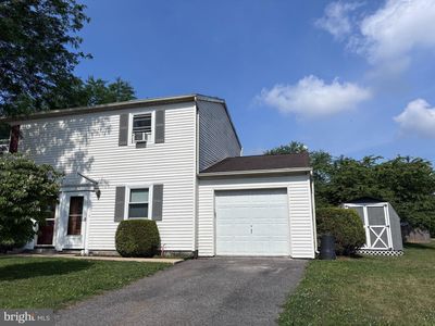 21 Natalie Ln