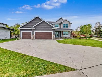 3521 Grandwood Dr N