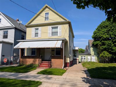 125 Parade St