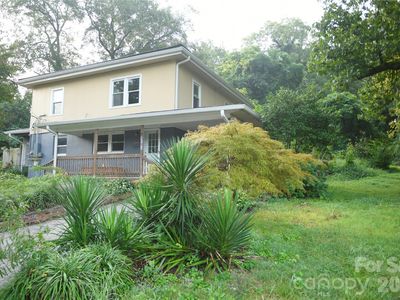 1605 W 4th Ave