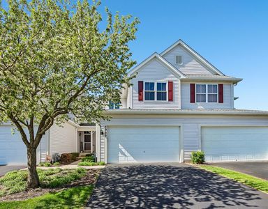 Property at 2986 Langston Cir, St Charles, IL