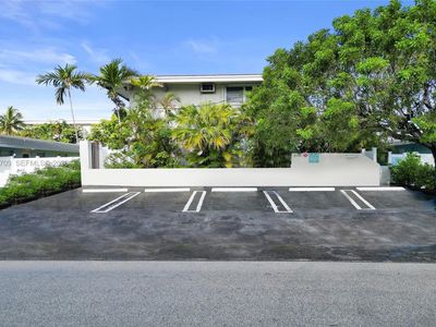 305 SE 12th Ave