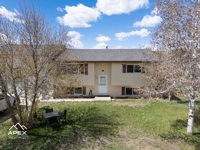 123 Colonial Ave