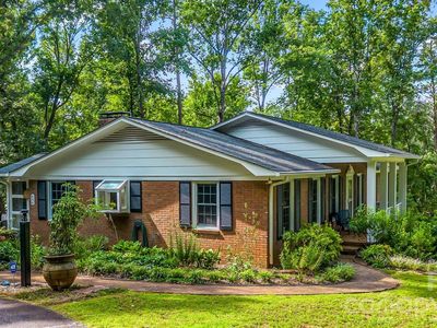 498 Plantation Dr