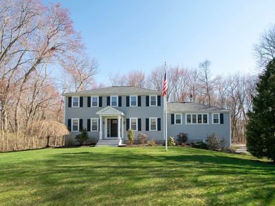 18 Longmeadow Rd