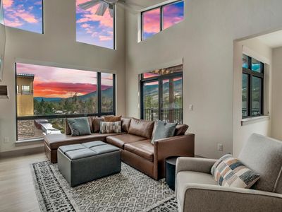 37 W 4th Street UNIT 301E