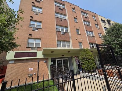 5950 N Kenmore Ave APT 505