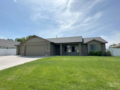 1340 Jakes Dr