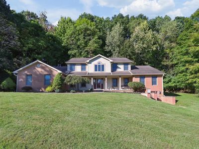 800 Briarhill Dr