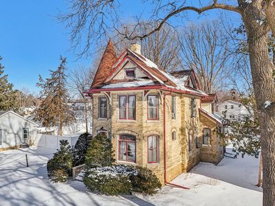 216 East Madison STREET